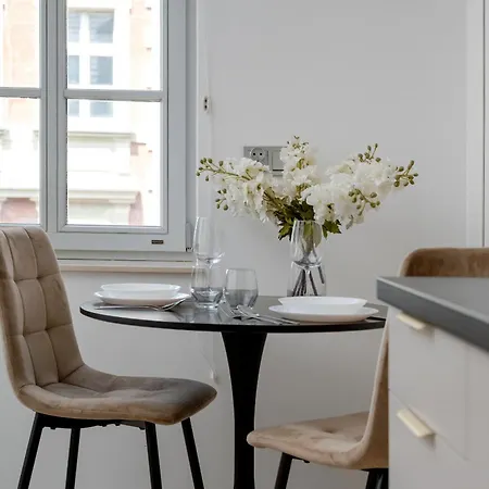 Urokliwe Studio W Sercu Wroclawia By Renters Lejlighed